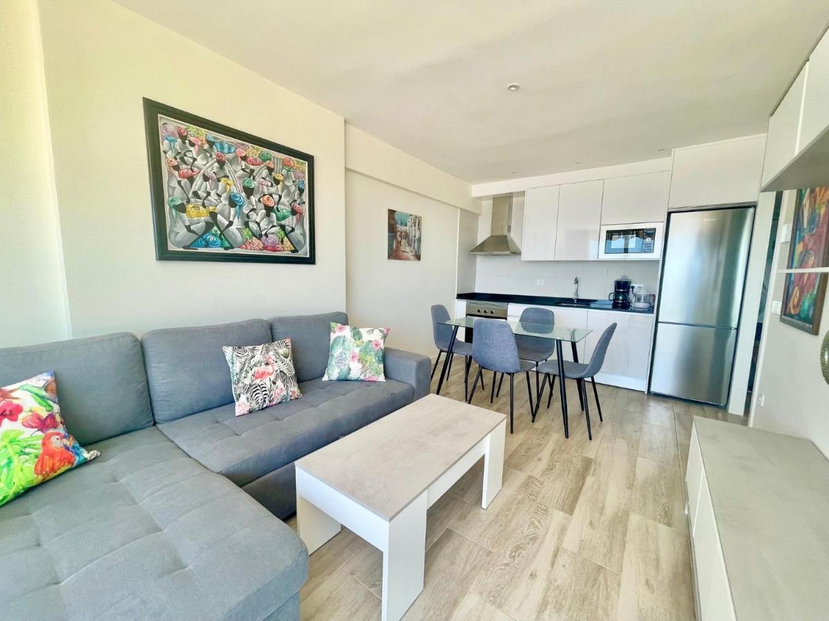 Gemelos 1 Modern Seaviews Μπένιντορμ Εξωτερικό φωτογραφία