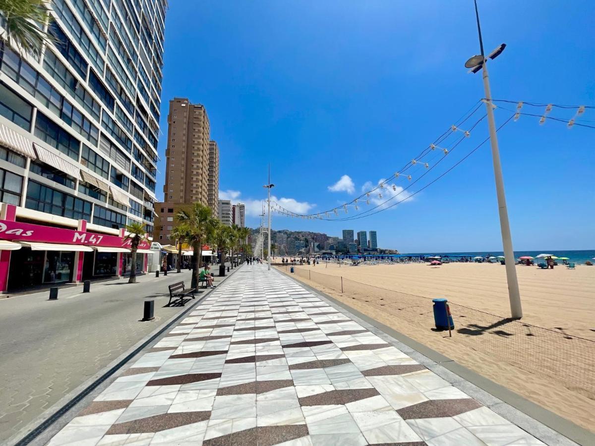 Gemelos 1 Modern Seaviews Μπένιντορμ Εξωτερικό φωτογραφία